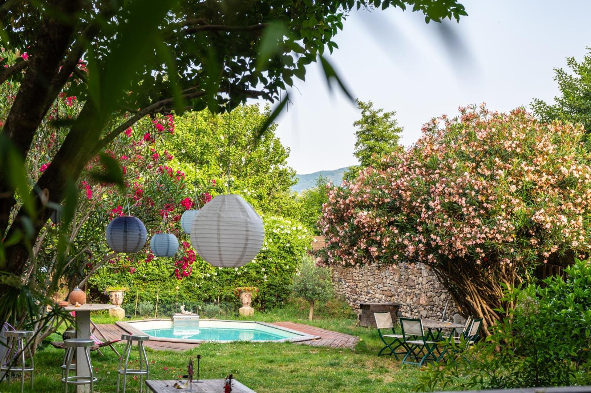 Gites De La Soulondre Lodeve Exterior photo